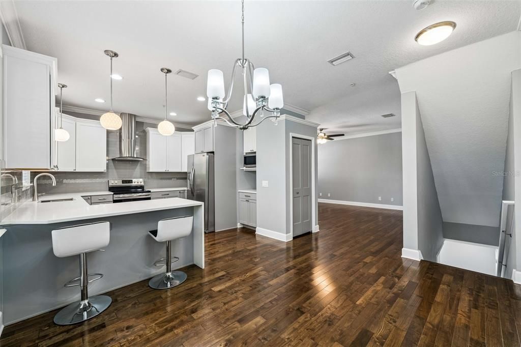 En Venta: $825,000 (4 camas, 4 baños, 2741 Pies cuadrados)