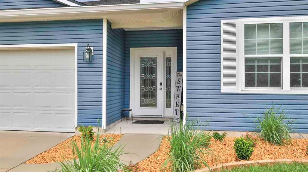 For Sale: $309,000 (3 beds, 2 baths, 1327 Square Feet)