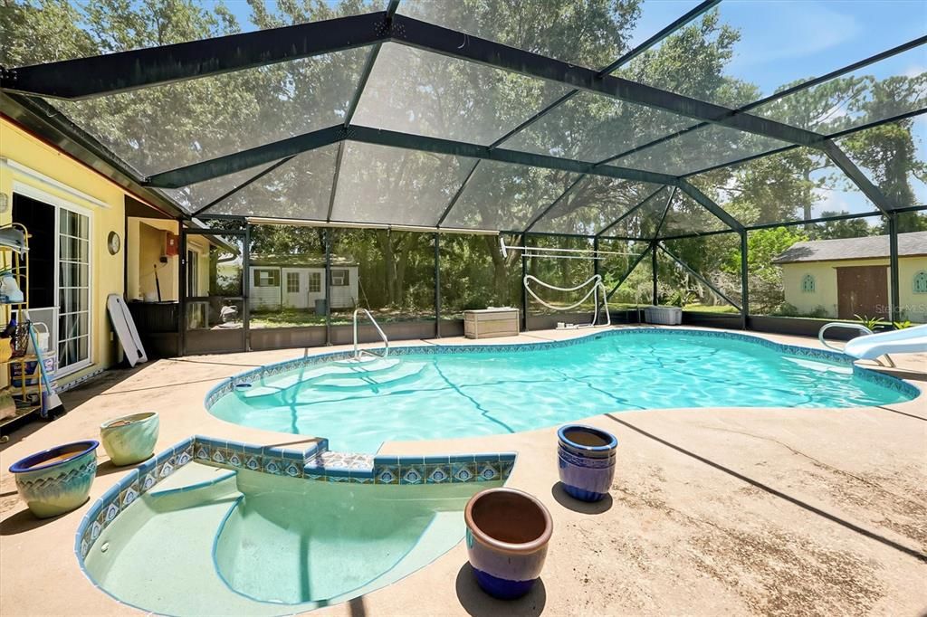 For Sale: $499,999 (4 beds, 4 baths, 2376 Square Feet)