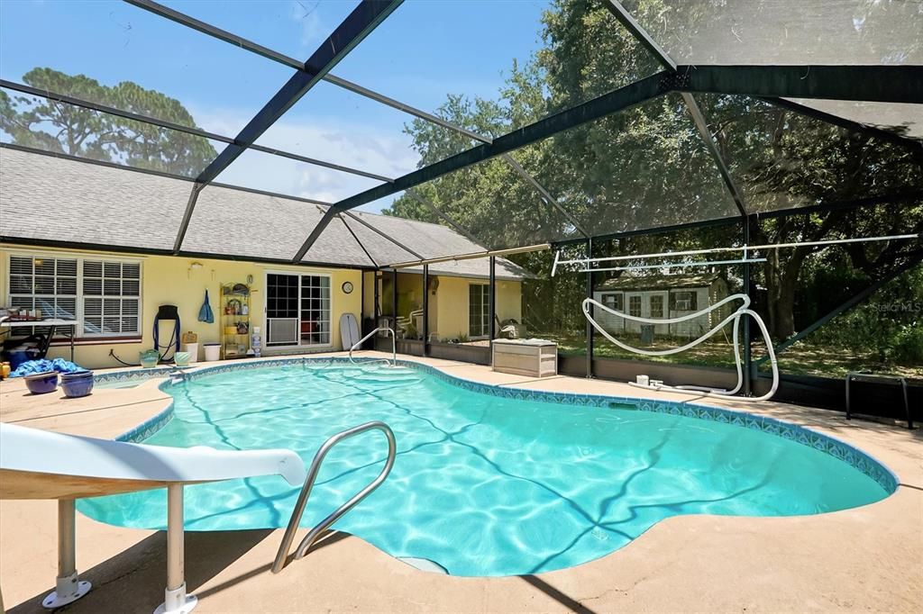 For Sale: $499,999 (4 beds, 4 baths, 2376 Square Feet)