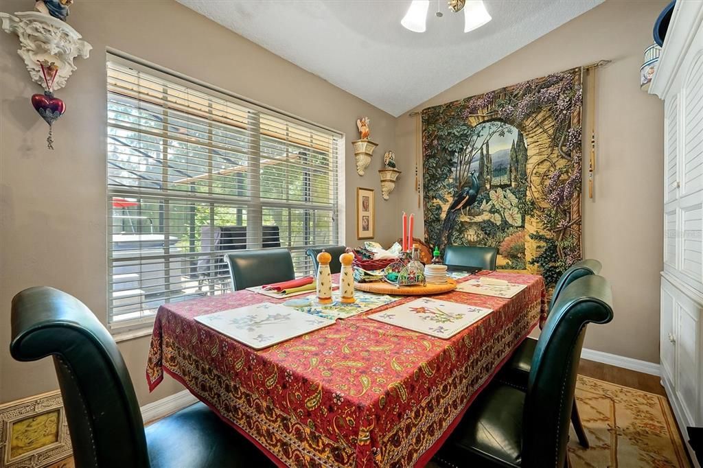 For Sale: $499,999 (4 beds, 4 baths, 2376 Square Feet)