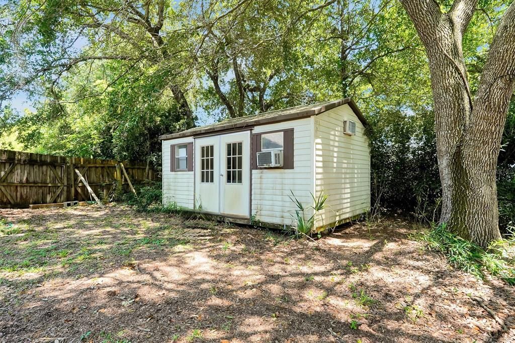 For Sale: $499,999 (4 beds, 4 baths, 2376 Square Feet)