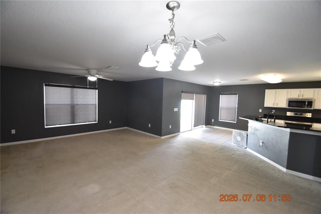 For Rent: $2,395 (3 beds, 2 baths, 1884 Square Feet)