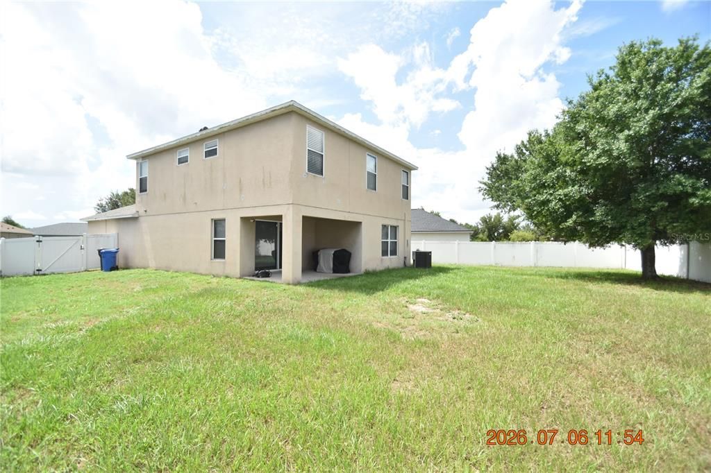 For Rent: $2,395 (3 beds, 2 baths, 1884 Square Feet)