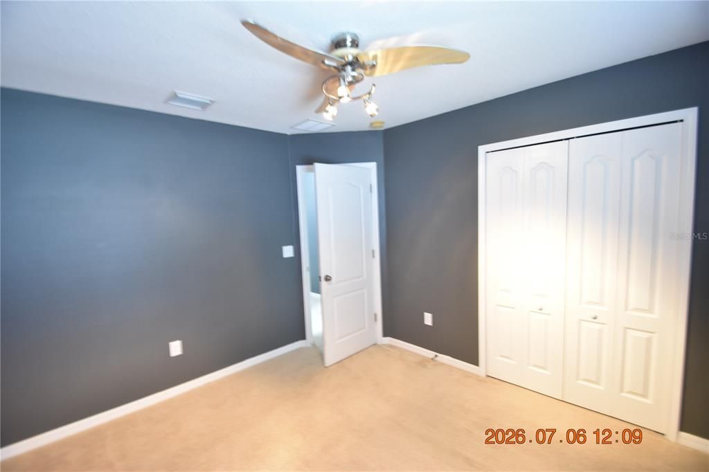 For Rent: $2,395 (3 beds, 2 baths, 1884 Square Feet)