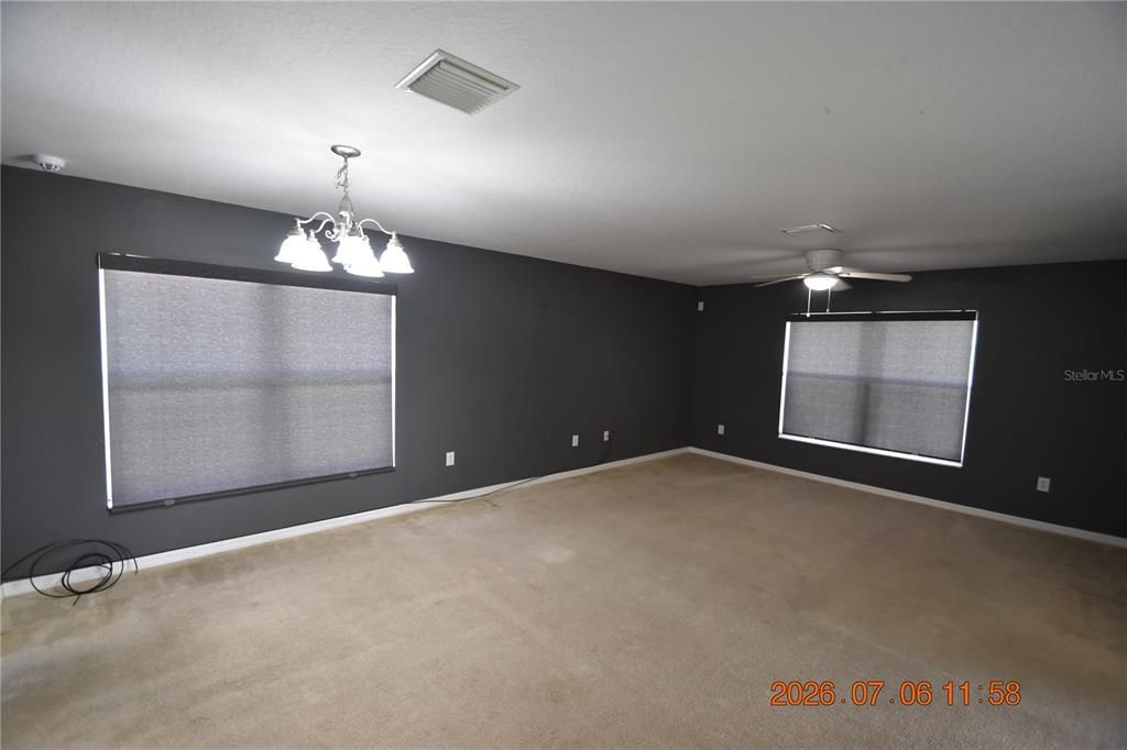 For Rent: $2,395 (3 beds, 2 baths, 1884 Square Feet)