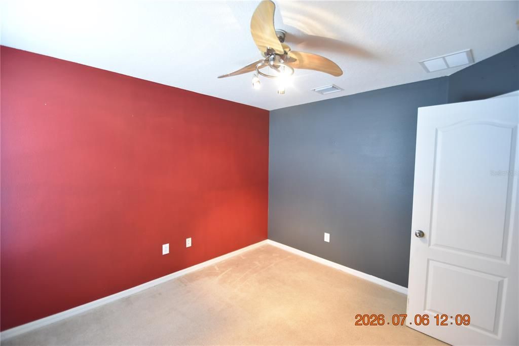 For Rent: $2,395 (3 beds, 2 baths, 1884 Square Feet)