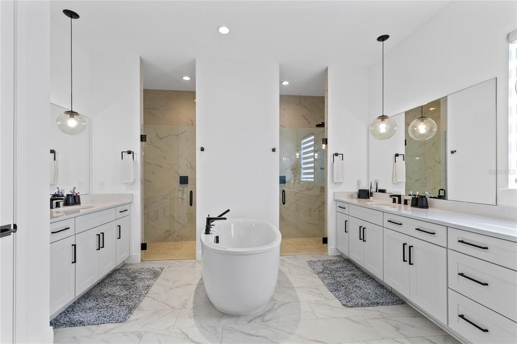 En Renta: $12,950 (6 camas, 5 baños, 4960 Pies cuadrados)