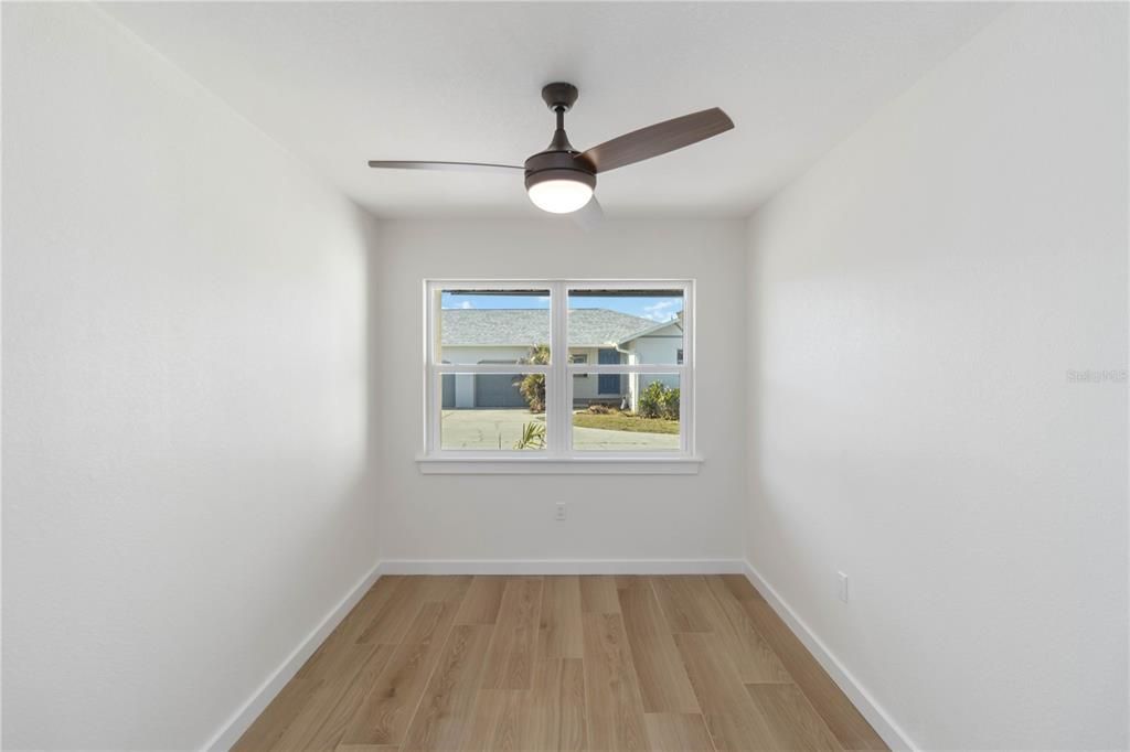 En Venta: $499,900 (6 camas, 0 baños, 2368 Pies cuadrados)