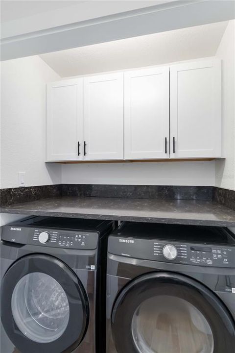 En Venta: $499,900 (6 camas, 0 baños, 2368 Pies cuadrados)