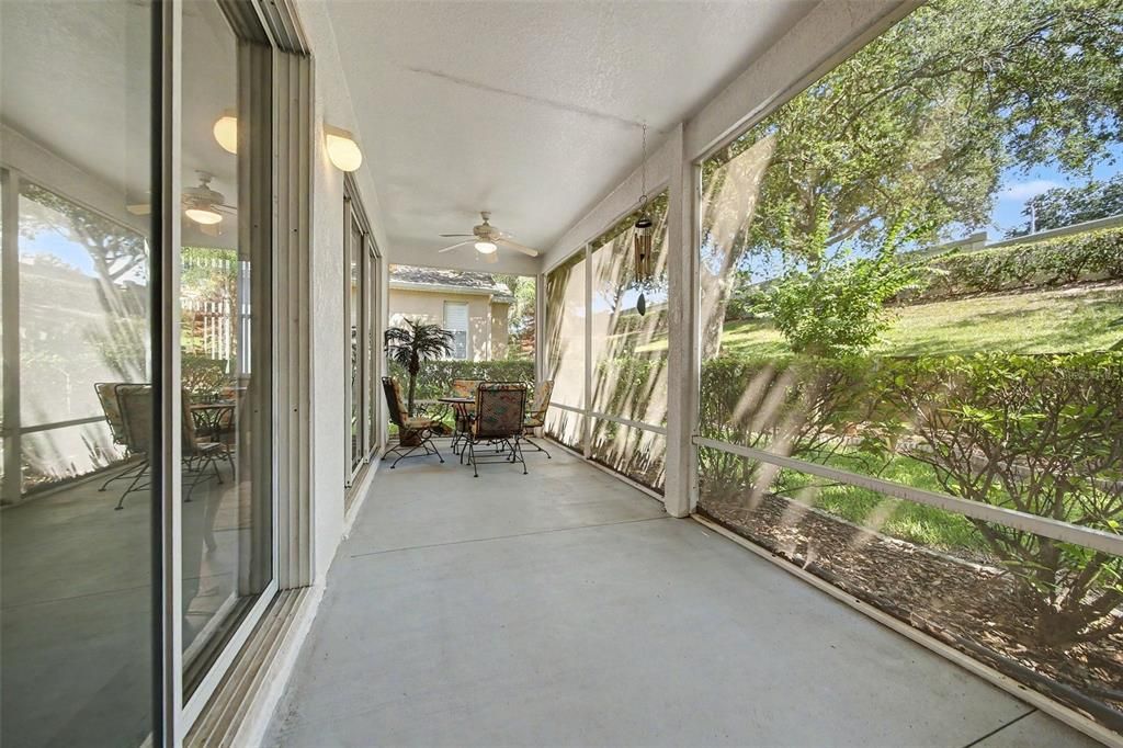 For Sale: $349,000 (2 beds, 2 baths, 1565 Square Feet)
