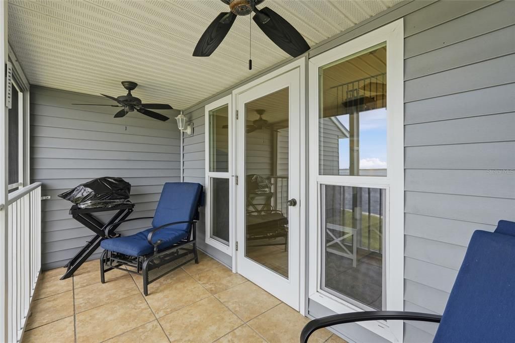 For Sale: $182,900 (1 beds, 1 baths, 798 Square Feet)