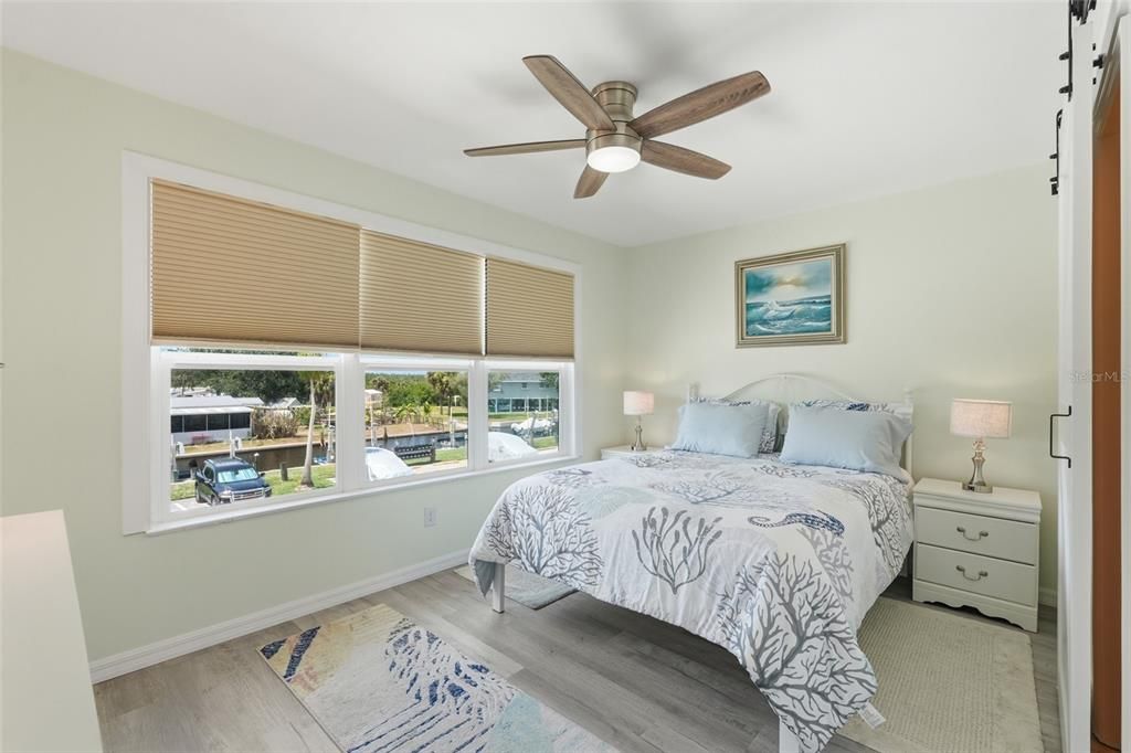 For Sale: $182,900 (1 beds, 1 baths, 798 Square Feet)