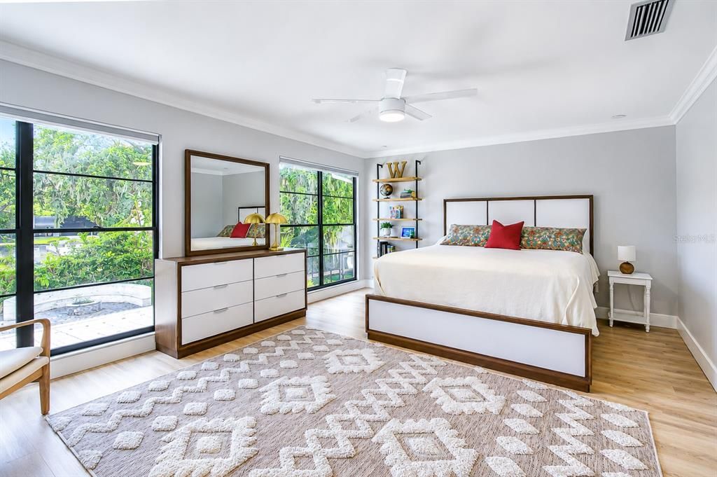 En Venta: $650,000 (4 camas, 2 baños, 2878 Pies cuadrados)