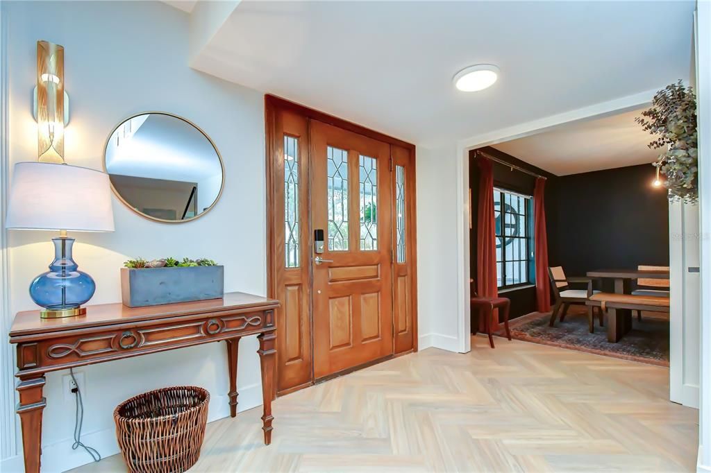 En Venta: $650,000 (4 camas, 2 baños, 2878 Pies cuadrados)