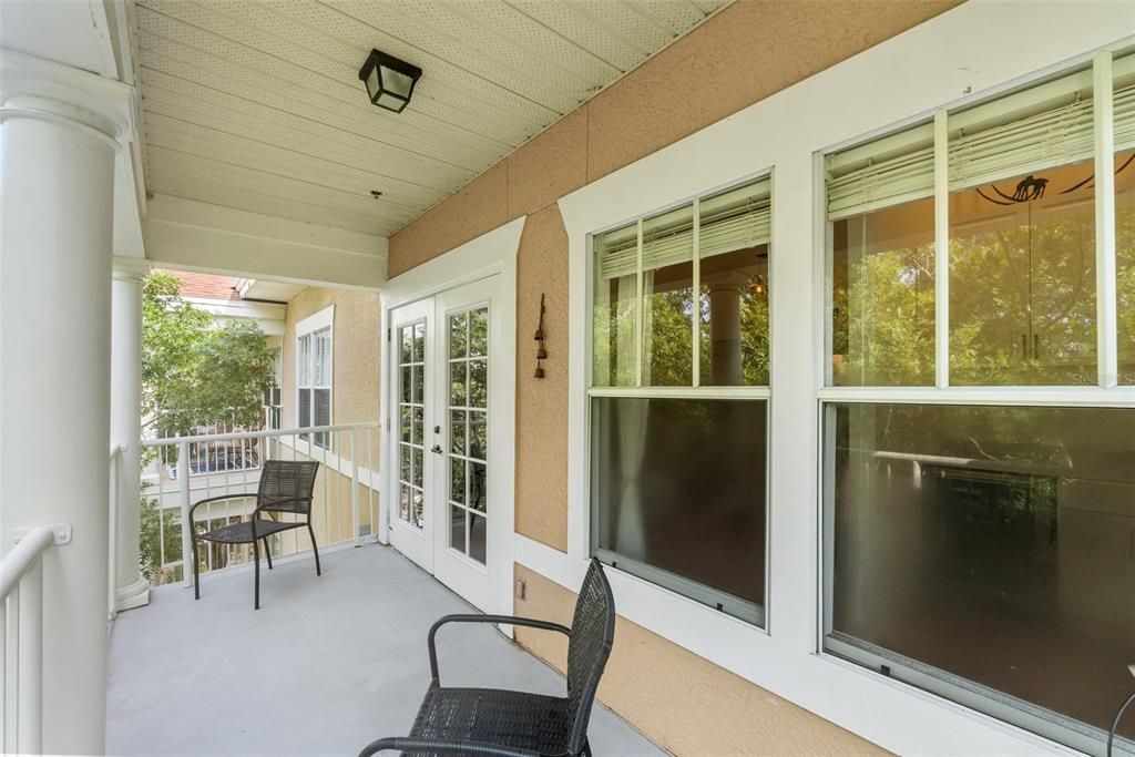 For Sale: $265,000 (3 beds, 3 baths, 1441 Square Feet)