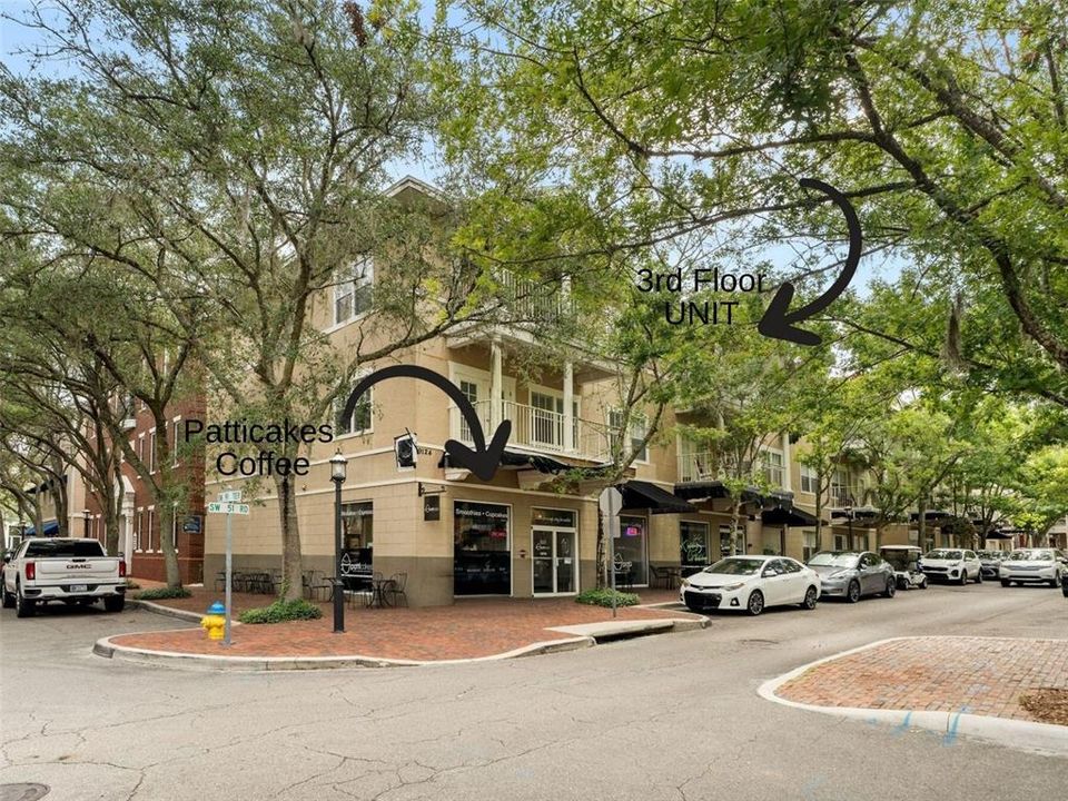 For Sale: $265,000 (3 beds, 3 baths, 1441 Square Feet)