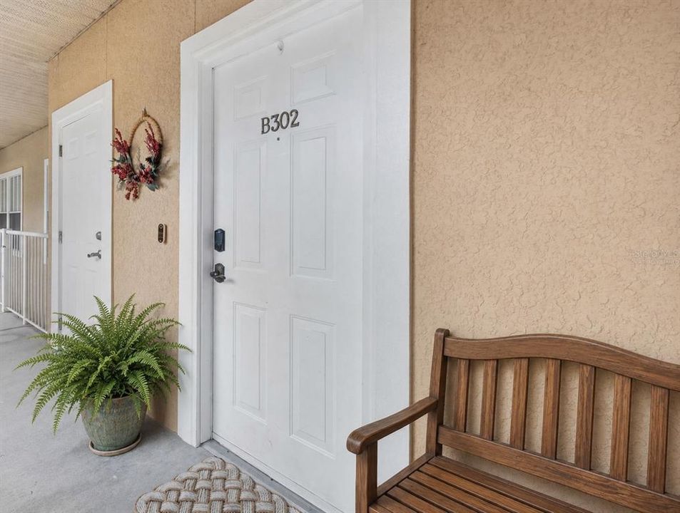 For Sale: $265,000 (3 beds, 3 baths, 1441 Square Feet)