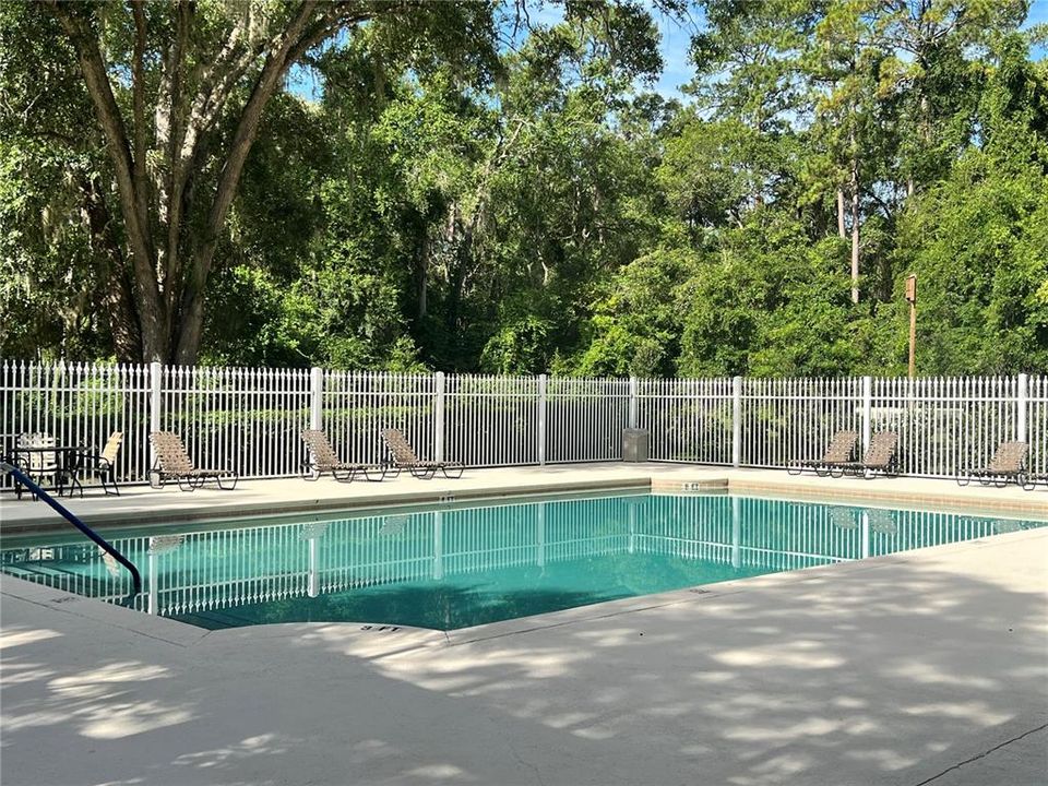 For Sale: $265,000 (3 beds, 3 baths, 1441 Square Feet)
