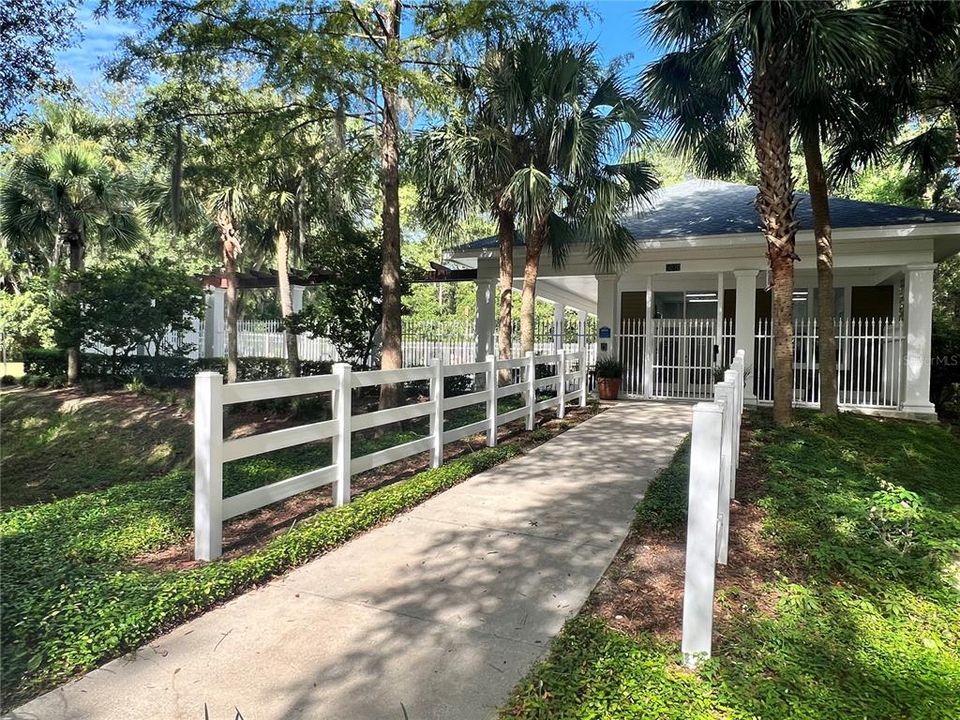 For Sale: $265,000 (3 beds, 3 baths, 1441 Square Feet)