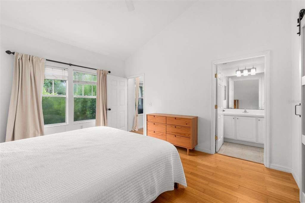 For Sale: $265,000 (3 beds, 3 baths, 1441 Square Feet)