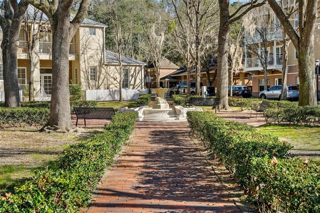 For Sale: $265,000 (3 beds, 3 baths, 1441 Square Feet)
