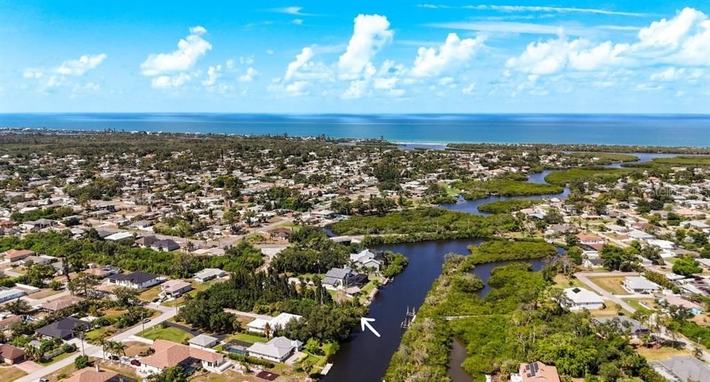 待售: $349,000 (0.48 acres)