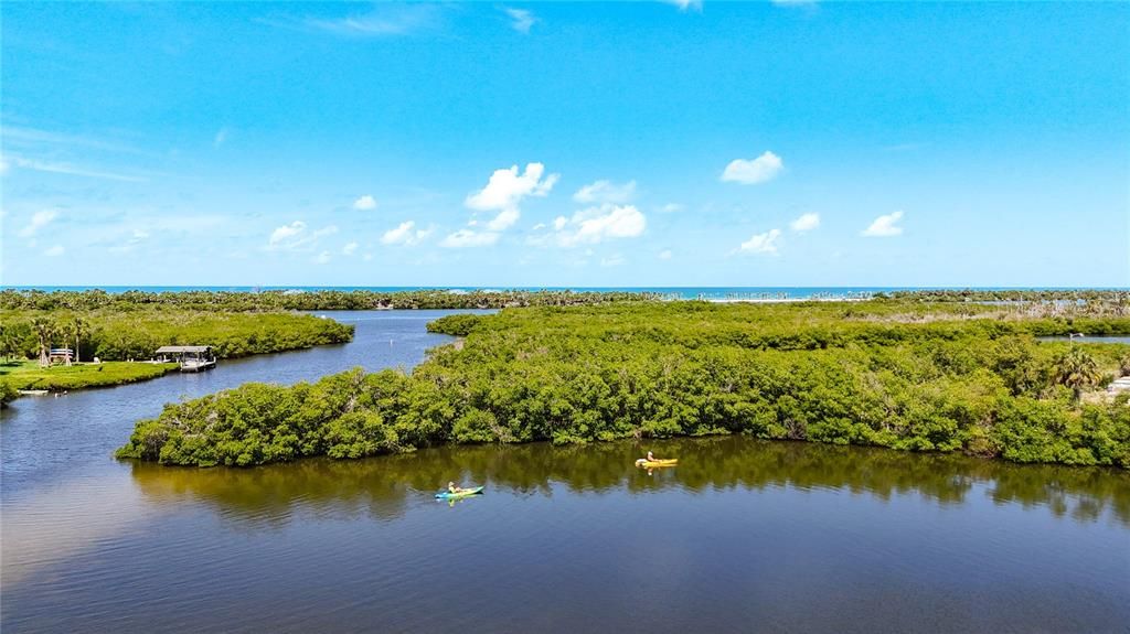 待售: $349,000 (0.48 acres)