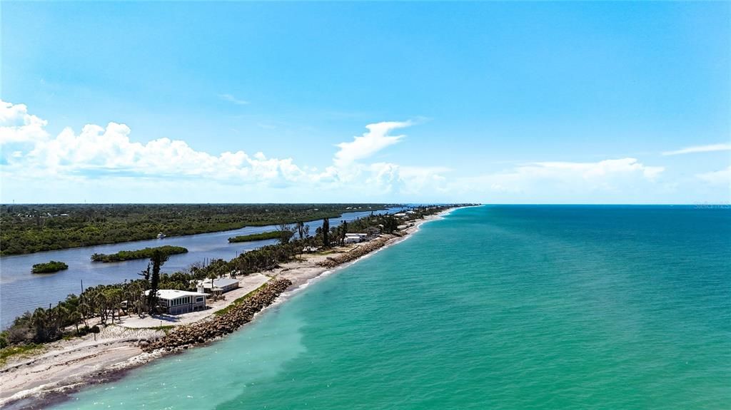 待售: $349,000 (0.48 acres)
