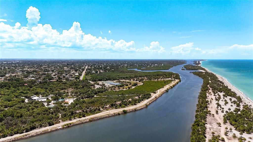 待售: $349,000 (0.48 acres)