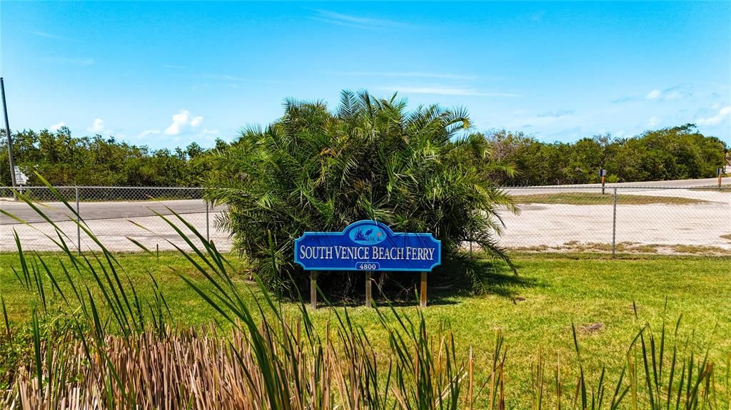 待售: $349,000 (0.48 acres)
