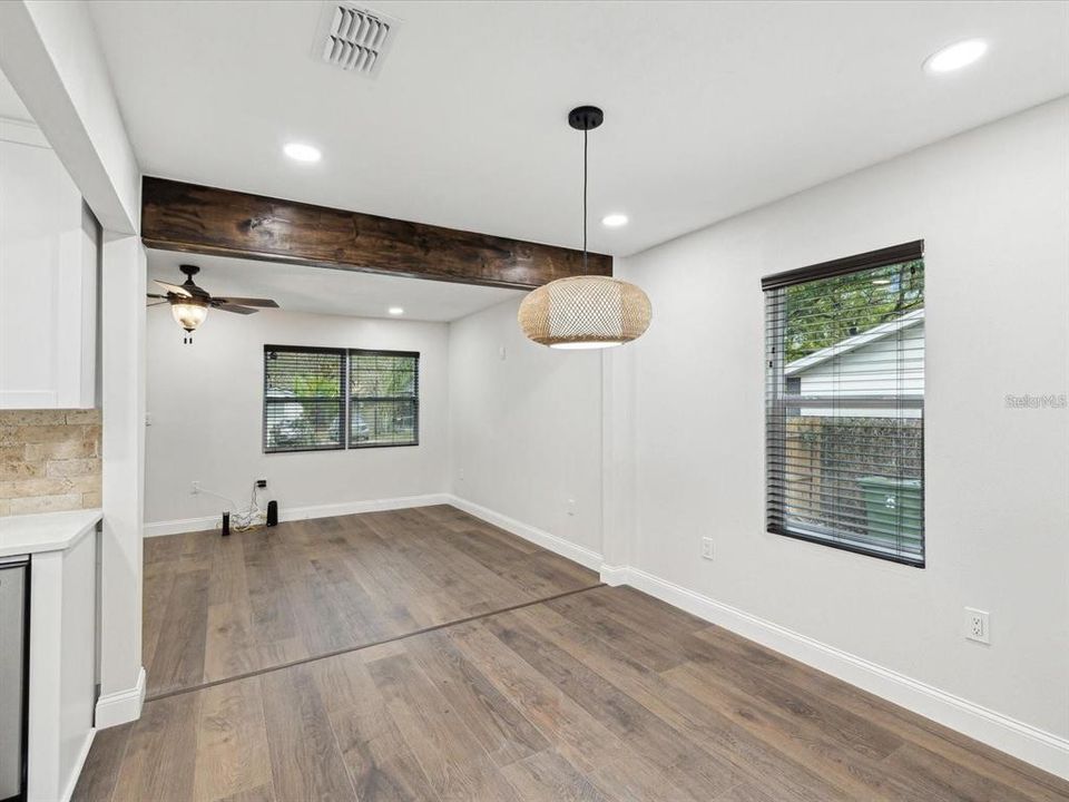 For Rent: $2,600 (3 beds, 2 baths, 1264 Square Feet)