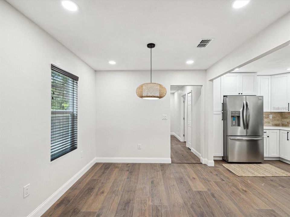 For Rent: $2,600 (3 beds, 2 baths, 1264 Square Feet)
