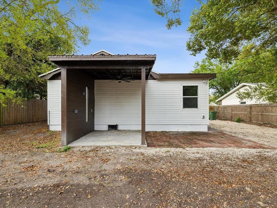 For Rent: $2,600 (3 beds, 2 baths, 1264 Square Feet)