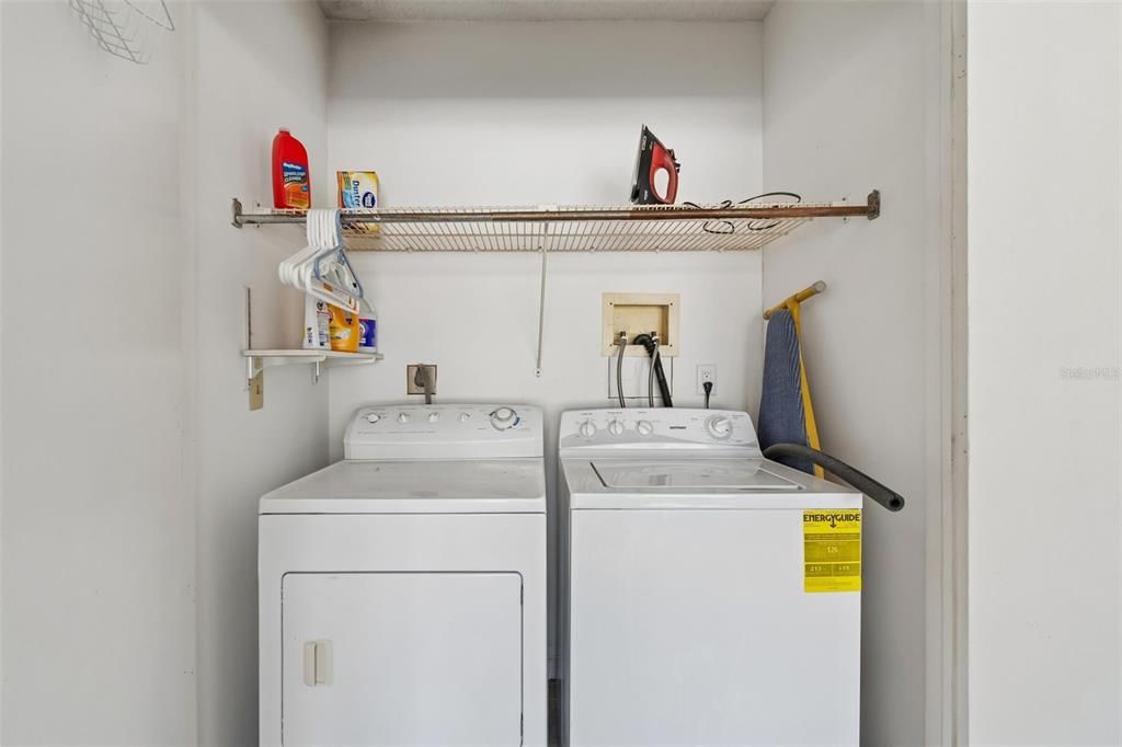 For Sale: $299,000 (2 beds, 2 baths, 1320 Square Feet)
