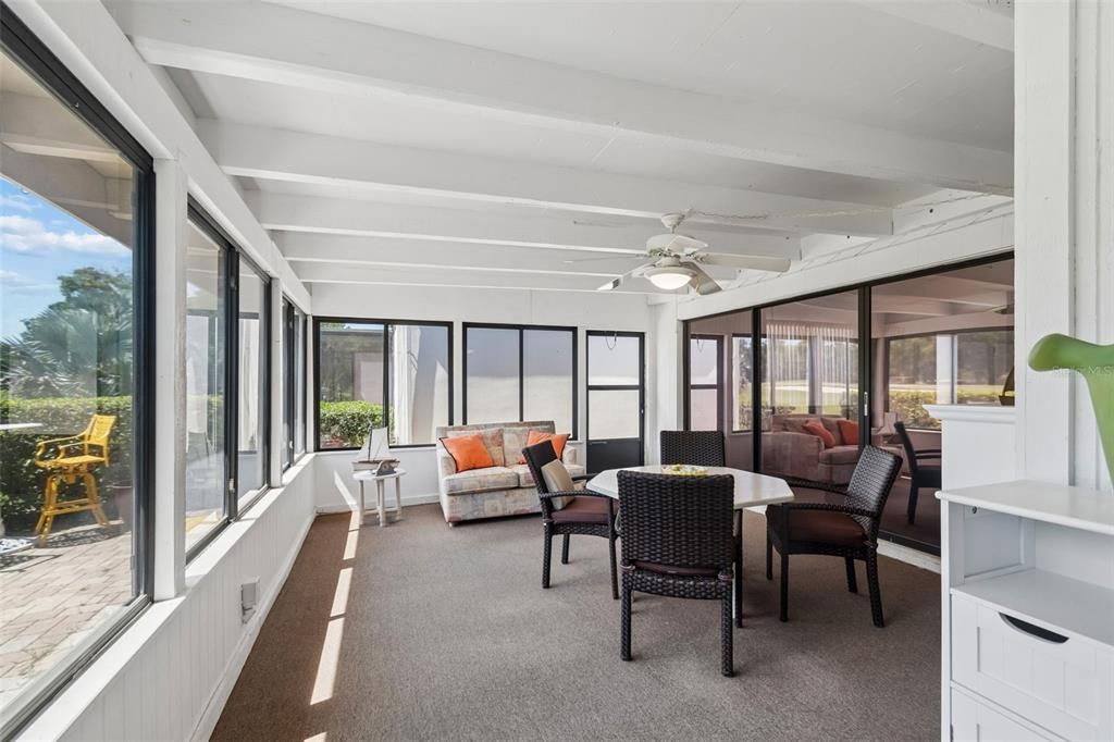 For Sale: $299,000 (2 beds, 2 baths, 1320 Square Feet)