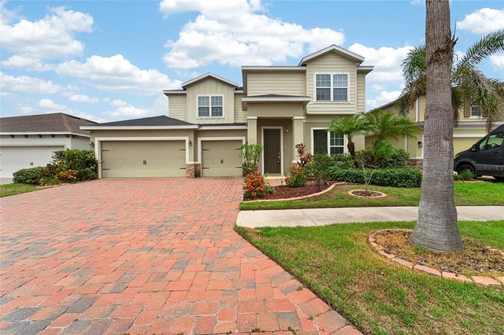 For Sale: $580,000 (4 beds, 3 baths, 3499 Square Feet)