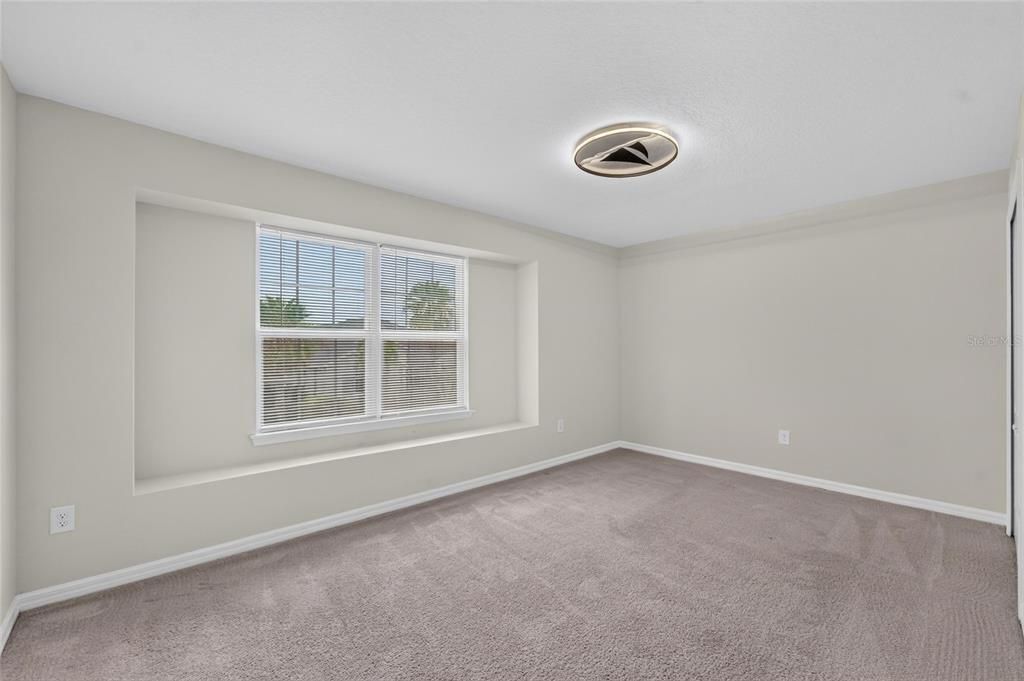For Sale: $580,000 (4 beds, 3 baths, 3499 Square Feet)