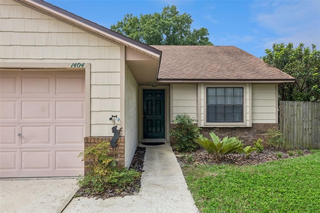For Sale: $535,000 (4 beds, 0 baths, 2113 Square Feet)