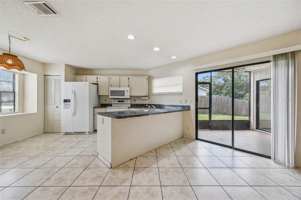 For Sale: $535,000 (4 beds, 0 baths, 2113 Square Feet)