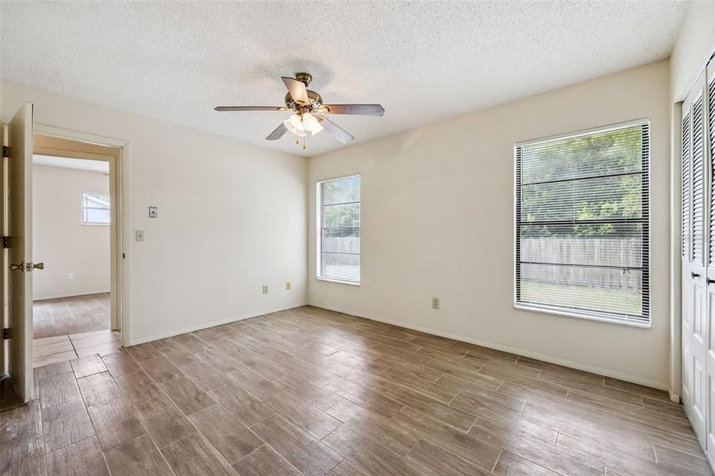 For Sale: $535,000 (4 beds, 0 baths, 2113 Square Feet)
