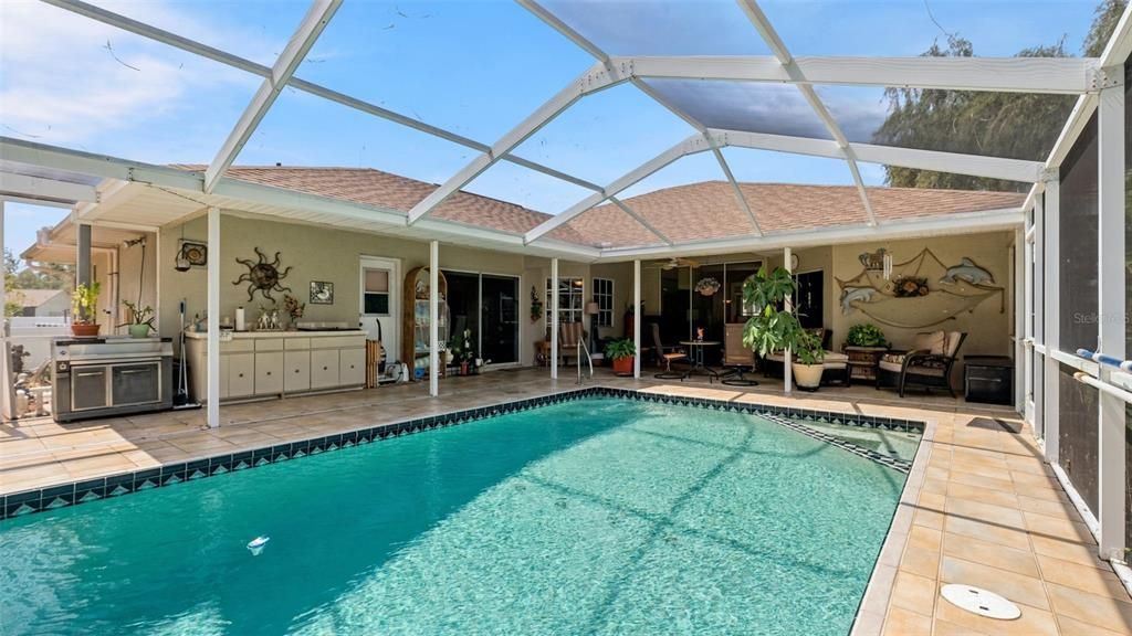 En Venta: $435,000 (4 camas, 3 baños, 2236 Pies cuadrados)