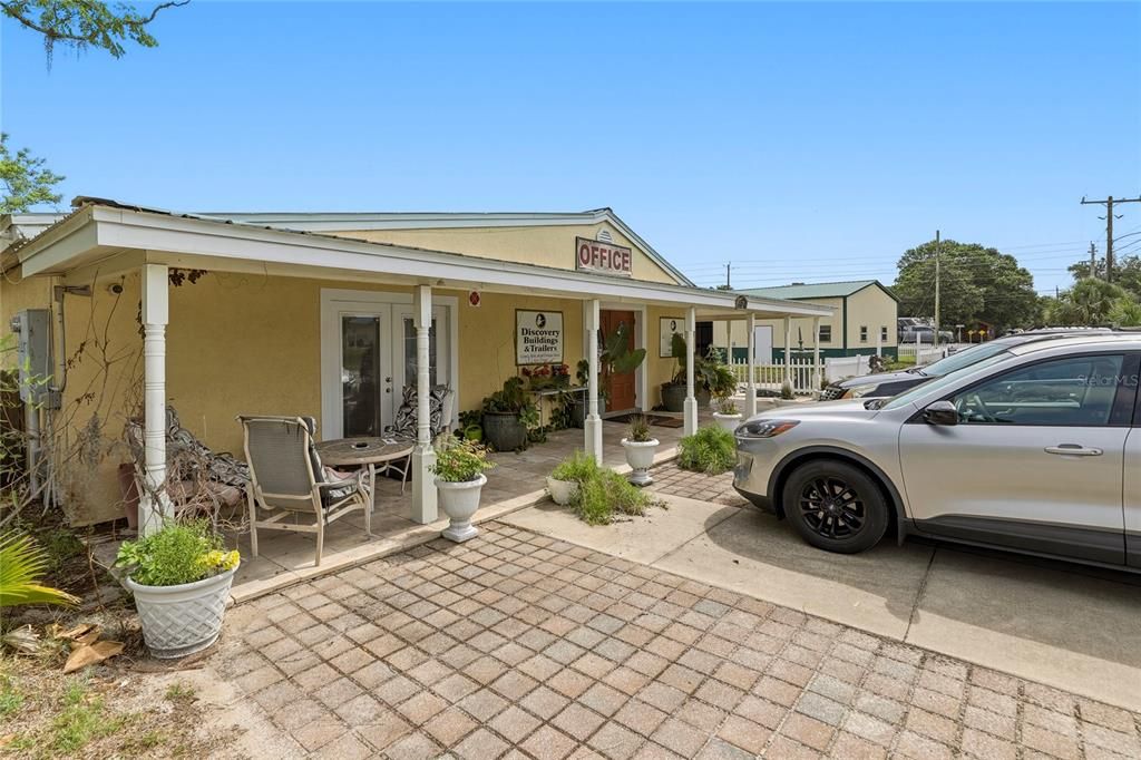 En Venta: $649,000 (0 camas, 0 baños, 2379 Pies cuadrados)