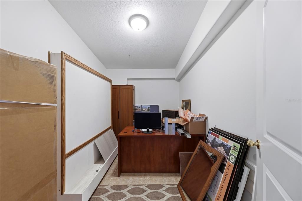 En Venta: $649,000 (0 camas, 0 baños, 2379 Pies cuadrados)