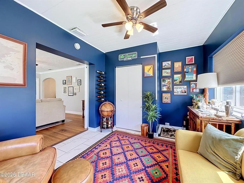 For Sale: $369,900 (3 beds, 1 baths, 1453 Square Feet)