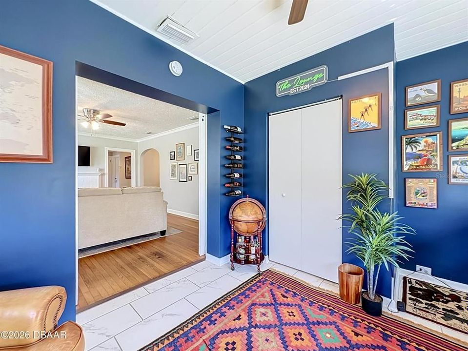 For Sale: $369,900 (3 beds, 1 baths, 1453 Square Feet)