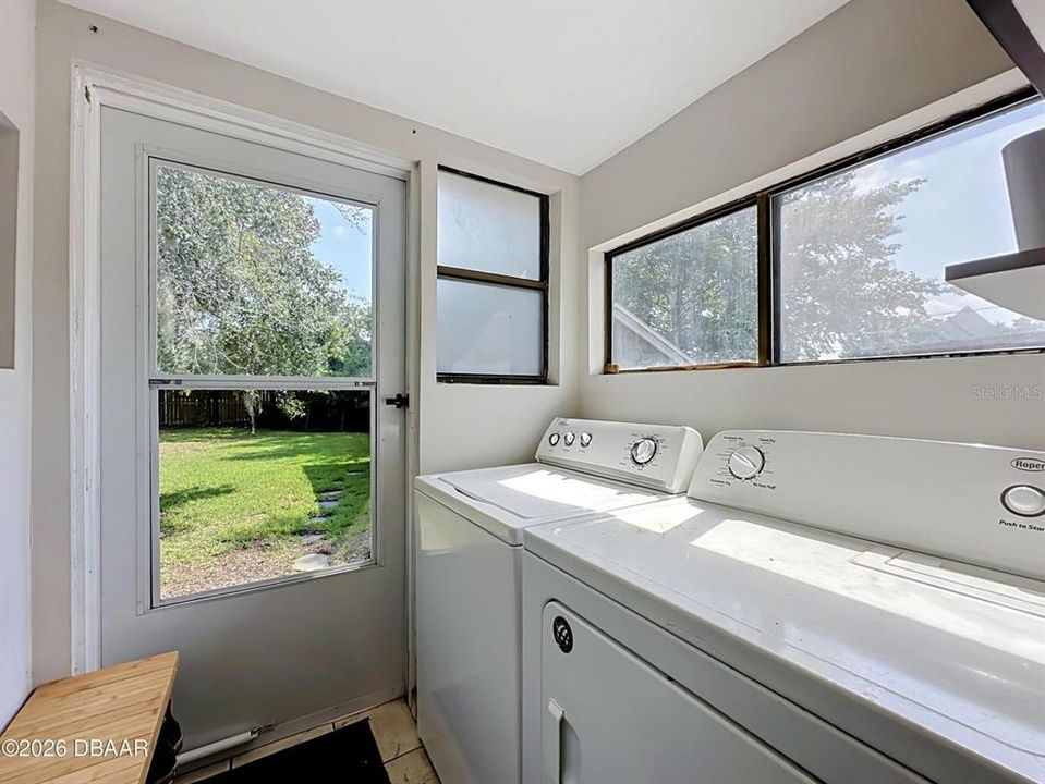 For Sale: $369,900 (3 beds, 1 baths, 1453 Square Feet)
