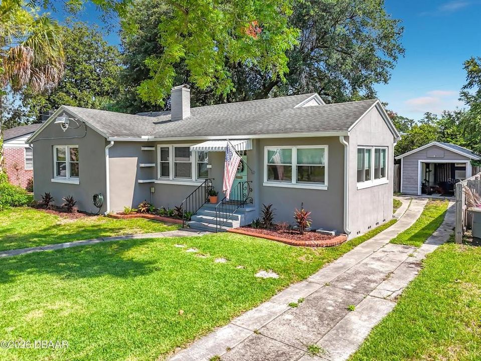 For Sale: $369,900 (3 beds, 1 baths, 1453 Square Feet)