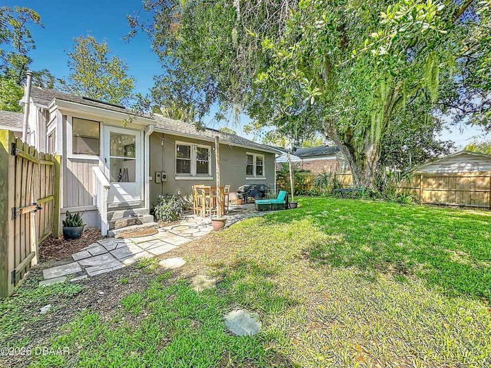 For Sale: $369,900 (3 beds, 1 baths, 1453 Square Feet)
