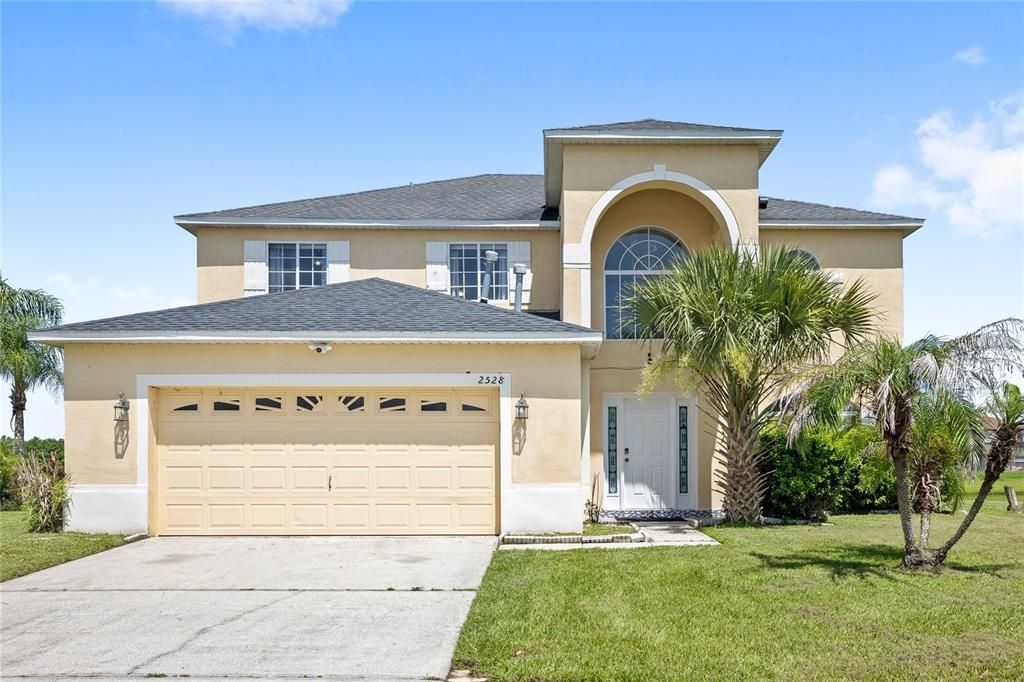 Activo con contrato: $499,990 (4 camas, 3 baños, 2869 Pies cuadrados)
